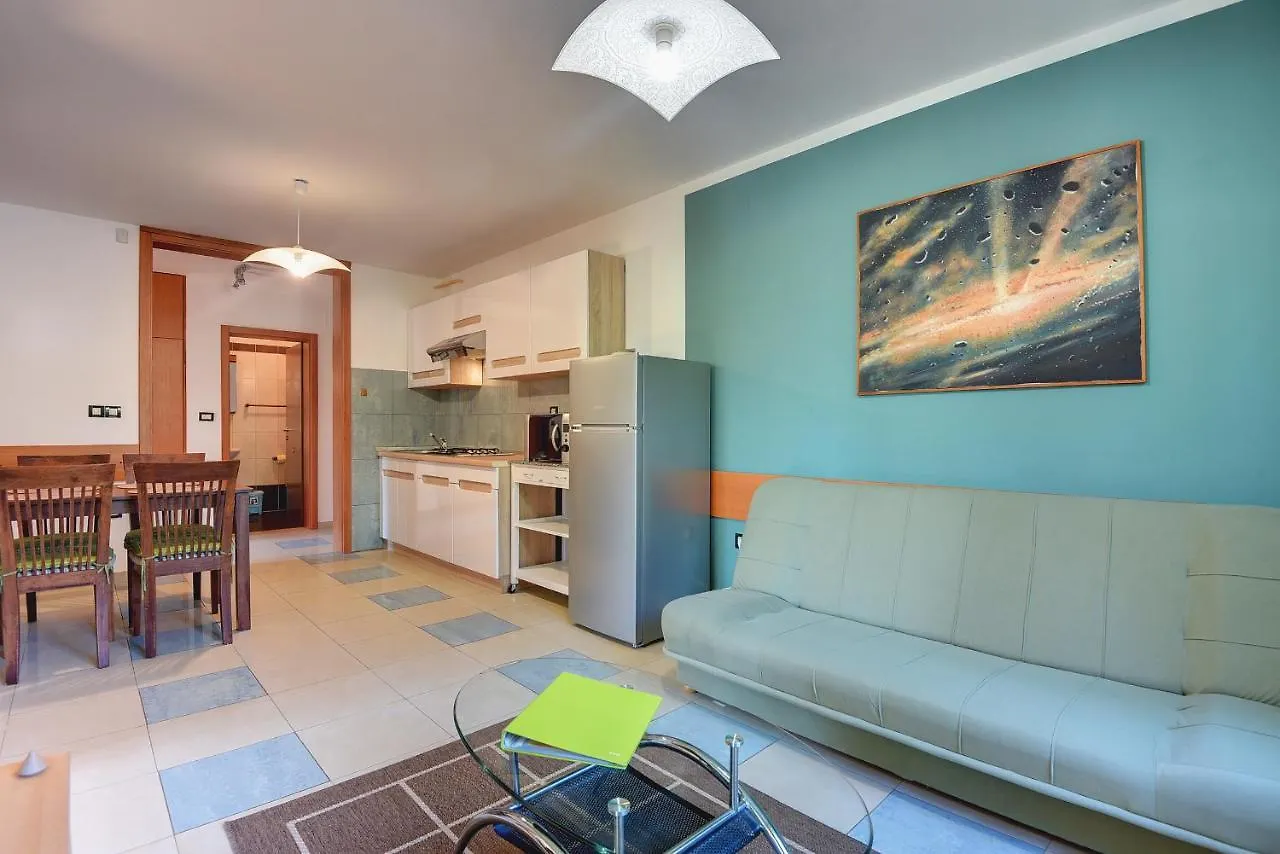 Apartments Universe Pula 0*,  Croatia